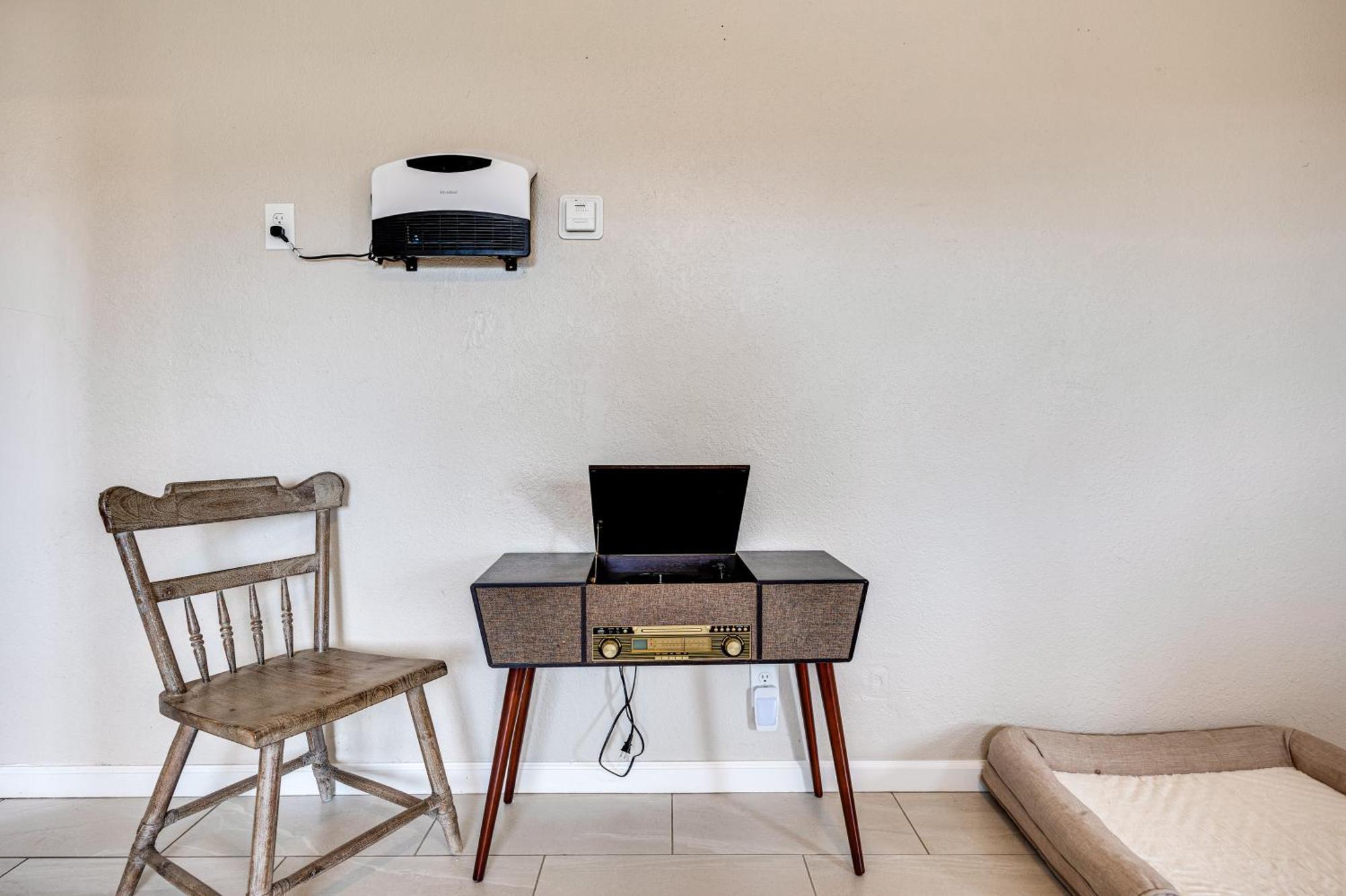 Convenient Joshua Tree Apartment - Walk To Town! 外观 照片